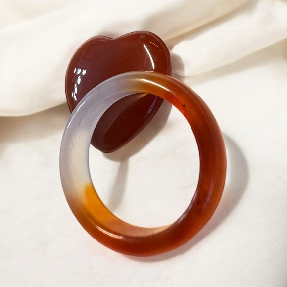 Carnelian Crystal Stone Ring & Carved Heart - Picture 2 of 8